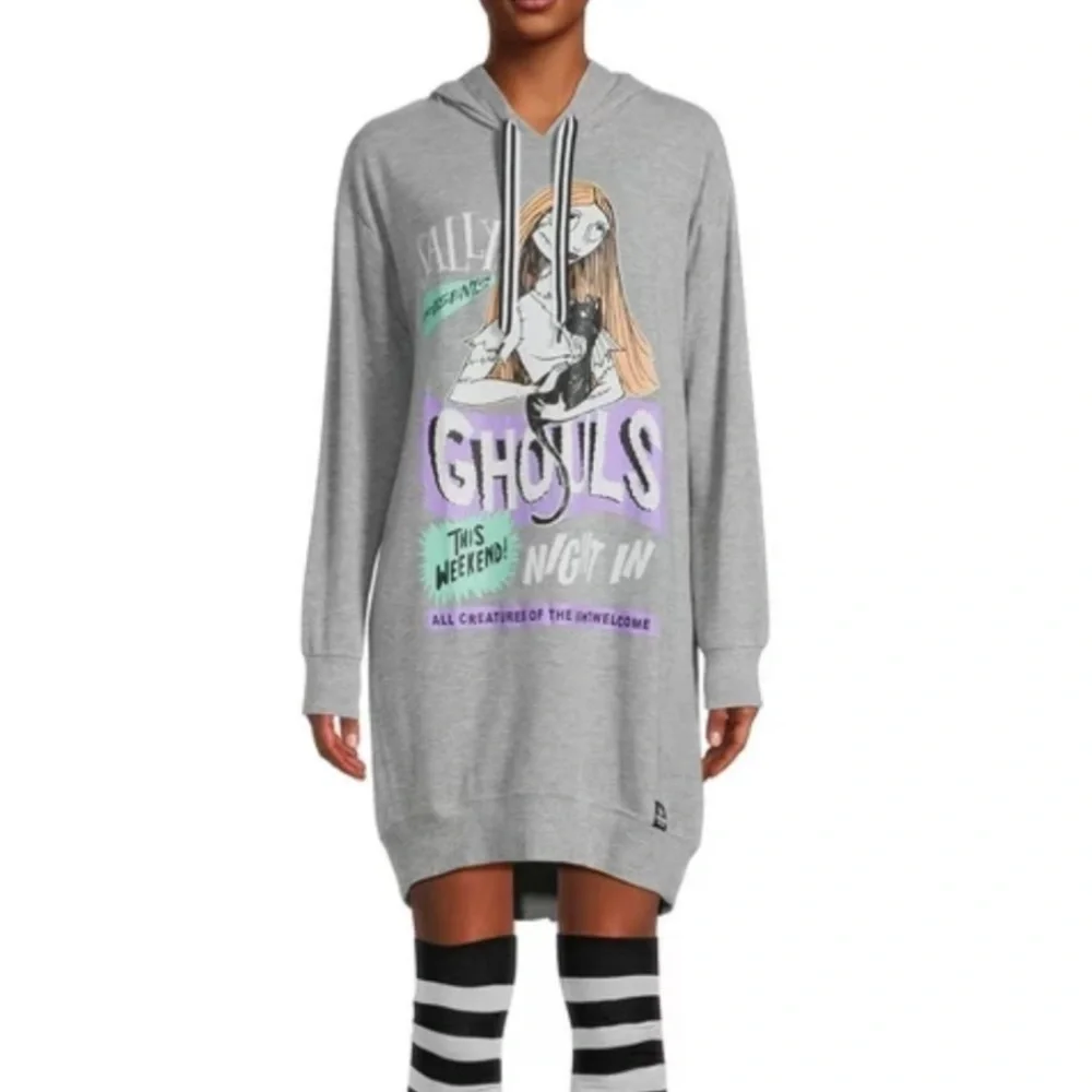 Disney Nightmare Before Christmas Hooded Sleepshirt Sally Graphic Gray Size XS - Picture 1 of 8